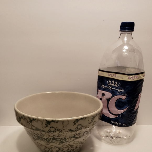 Early 20th Century Spongeware Mixing Bowl